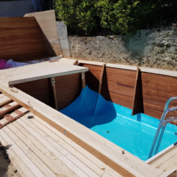 Piscine Extérieure en Béton : Solidité et Durabilité pour votre Espace Saint-Paul-Trois-Chateaux