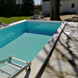 Abri Télescopique : Flexibilité et Protection pour votre Espace Piscine Cheille