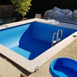 Entretien de Piscine : Guide Pratique pour un Bassin Toujours Propre Louvigne